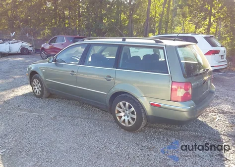 2002 Volkswagen Passat Gls from USA, damaged, VIN WVWVD63B92E418024